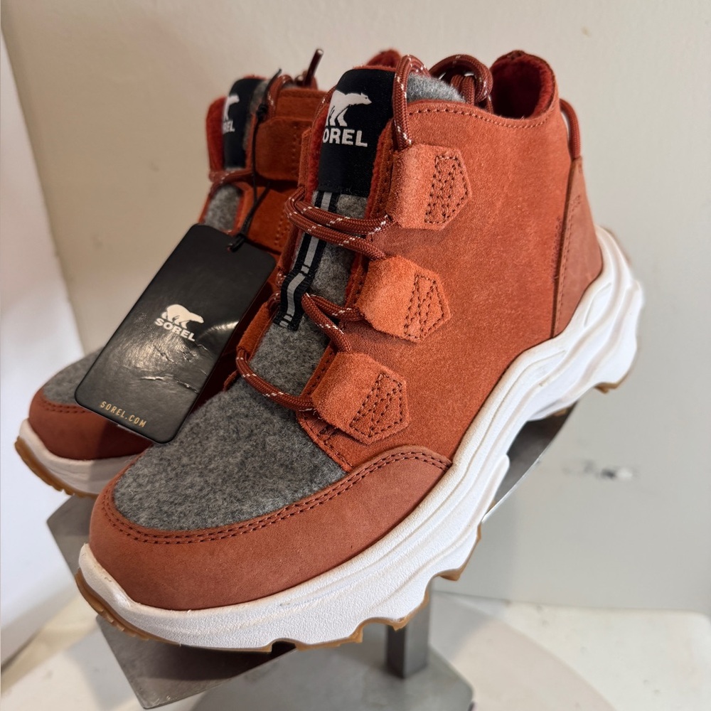 SOREL Kinetic Breakthru Caribou Waterproof Boot new